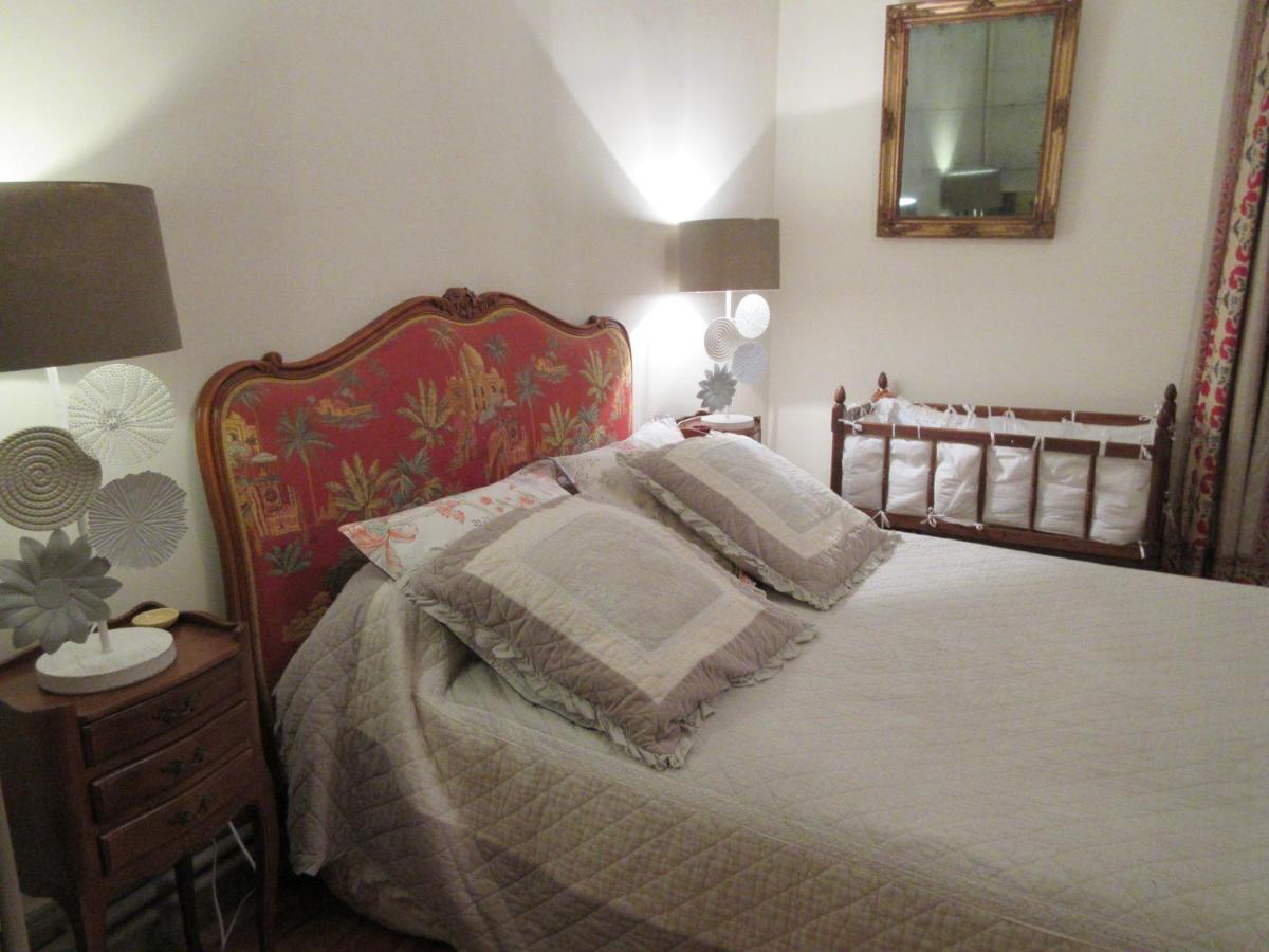 Le Manoir Sur La Roche, 74, Impasse Du Manoir, 71520 Navour Sur Grosne D121 Bed & Breakfast Clermain Exterior photo